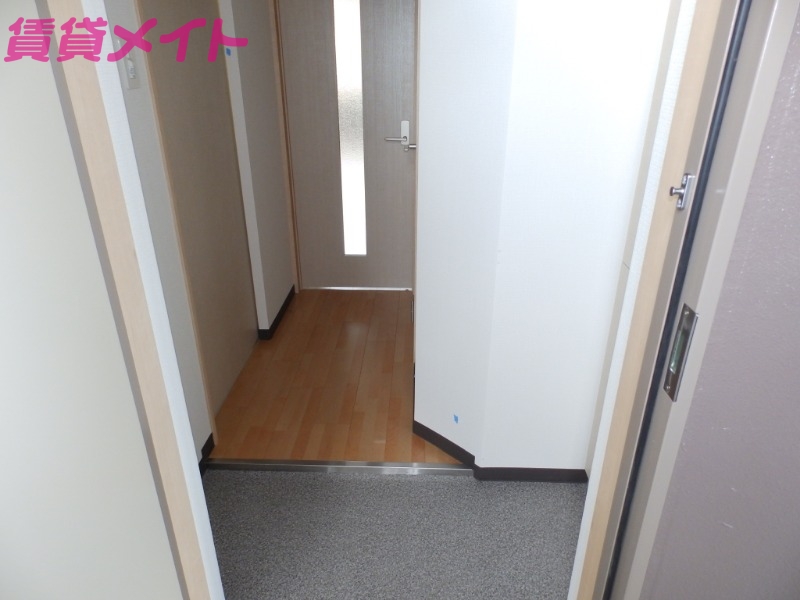 玄関　同型参考写真