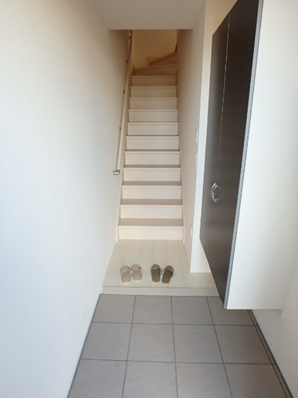 玄関　図面と現状に相違がある場合には現状を優先