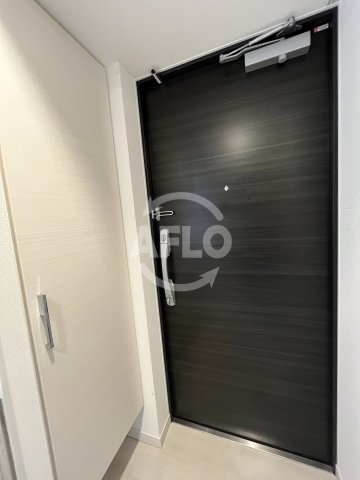 玄関　S-RESIDENCE新大阪Rish　玄関