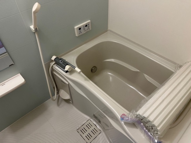 バス・シャワールーム　バス