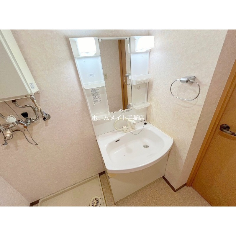 洗面設備　シャンプードレッサーです♪