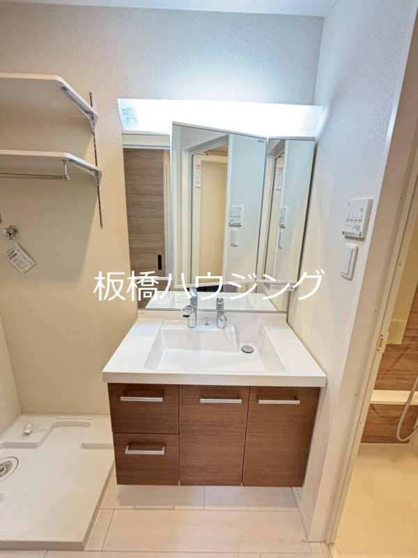 洗面設備　同仕様