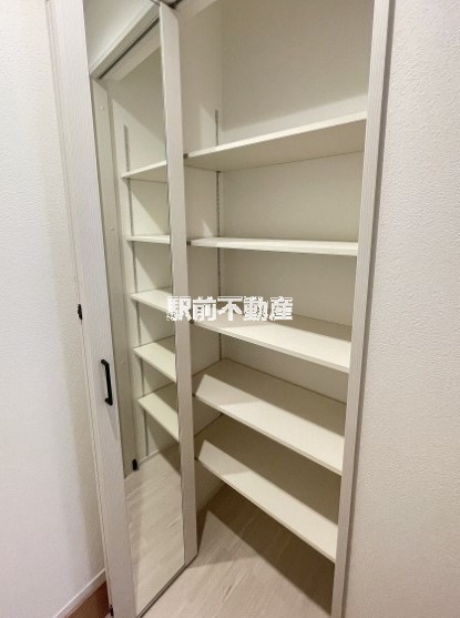 玄関　類似物件