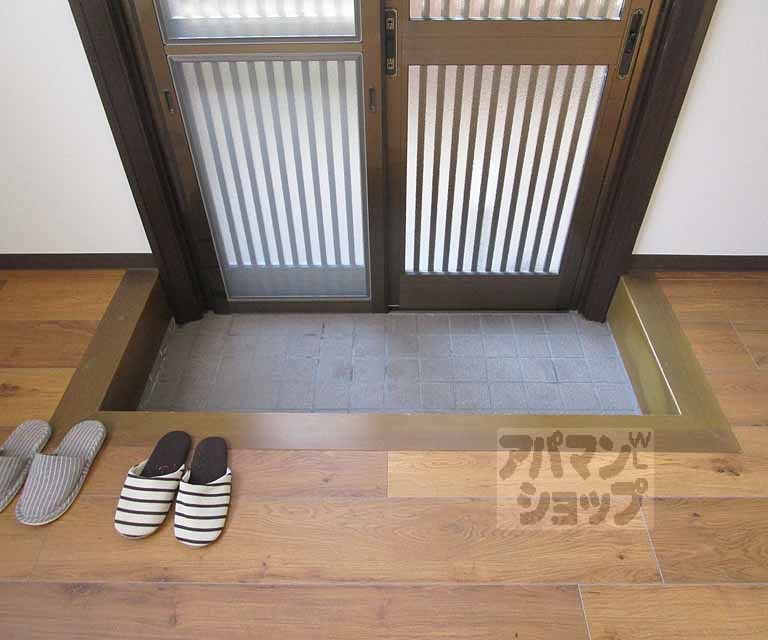 玄関　１の写真です。