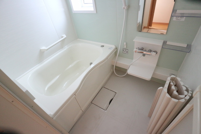 バス・シャワールーム　バス