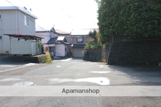 その他　前面道路（その他）まで0m