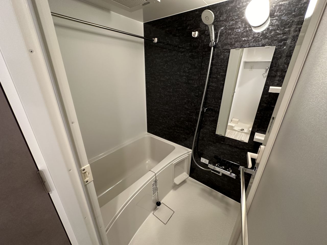 バス・シャワールーム　日々の疲れを癒すお風呂付です