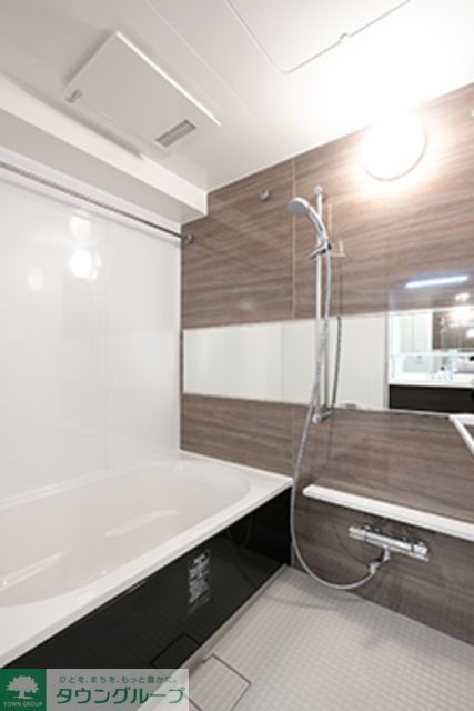 バス・シャワールーム　※写真は同タイプ住戸です。