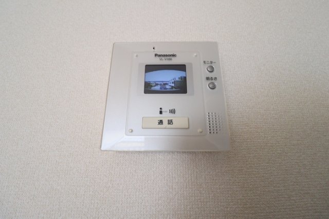 その他設備　カラーモニター付インターホン