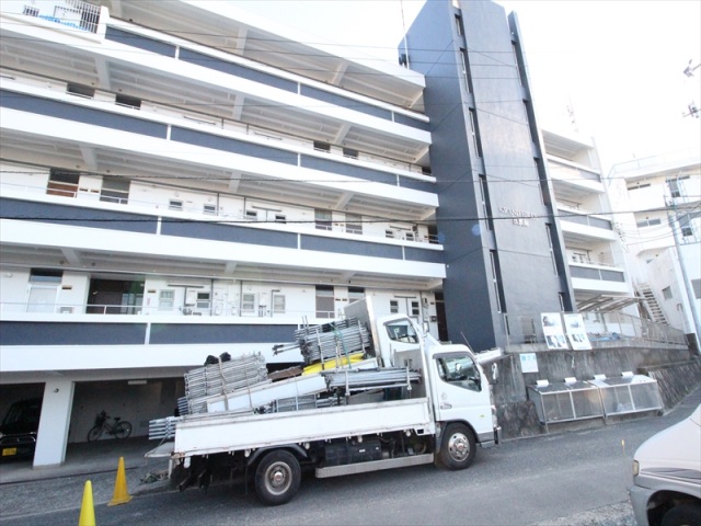 建物外観　建物全体