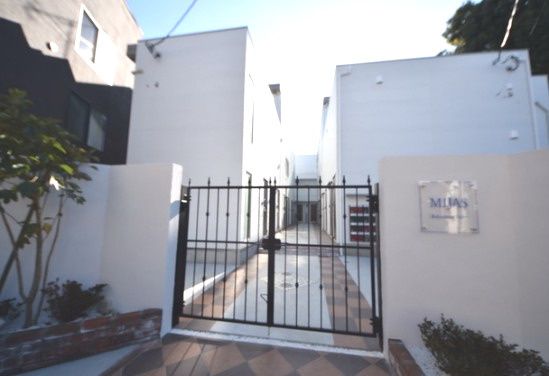 エントランス　綺麗なエントランスです！