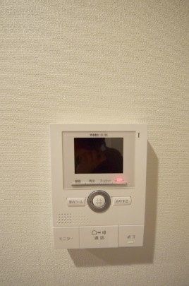 セキュリティ　TVモニター付きインターホン完備です！