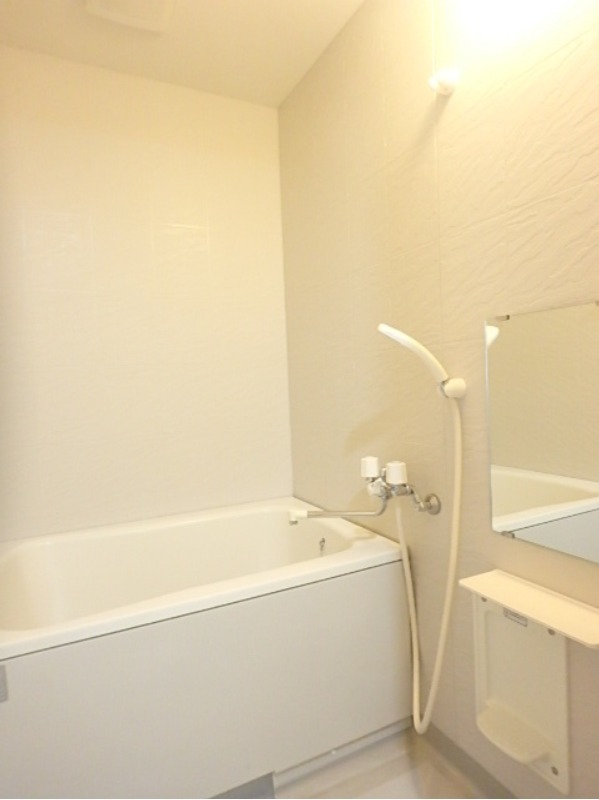 バス・シャワールーム　図面と現状に相違がある場合には現状を優先