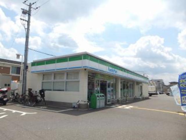 コンビニ　ファミリーマート八尾太田新町店（コンビニ）まで475m