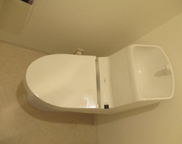 トイレ　Ｄ’クラディア横浜白楽