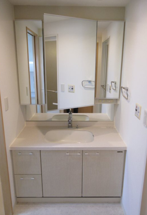 洗面設備　Ｄ’クラディア横浜白楽