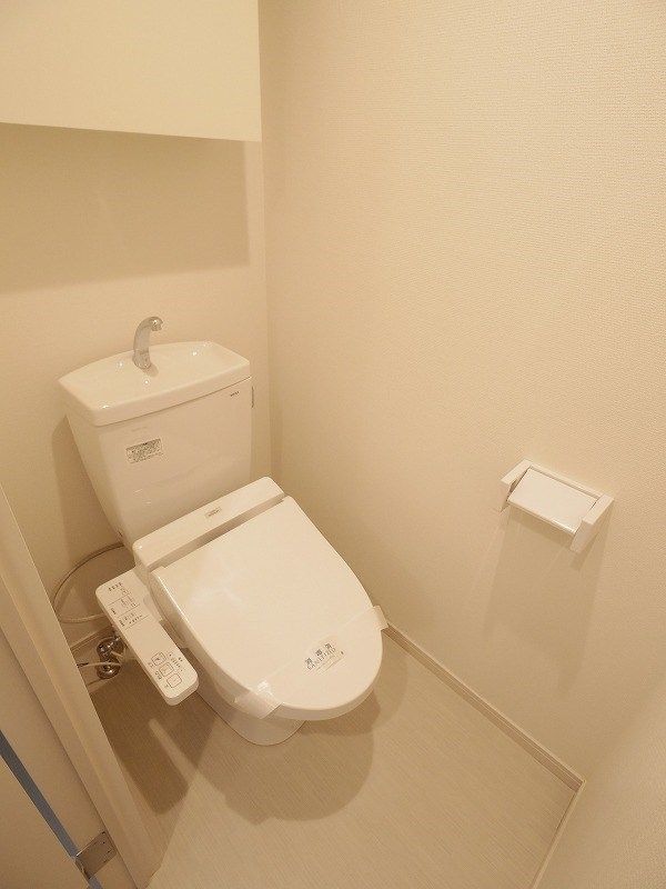 トイレ　※同仕様写真です