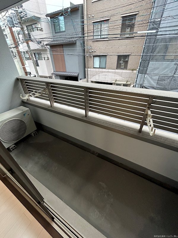 バルコニー　※別号室の参考写真です（実際のお部屋とは異なります）