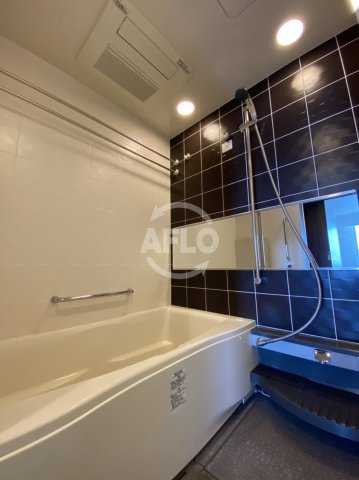 バス・シャワールーム　大阪ひびきの街ザ・サンクタスタワー　浴室