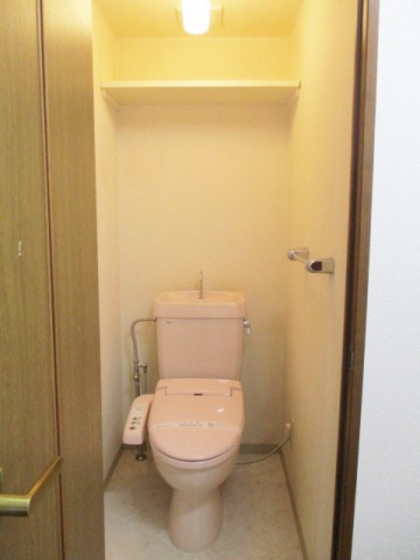 トイレ　※別部屋の写真です