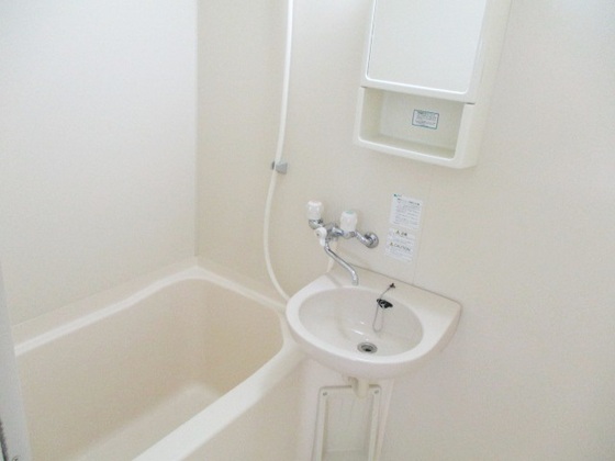 洗面設備　※別部屋の写真です