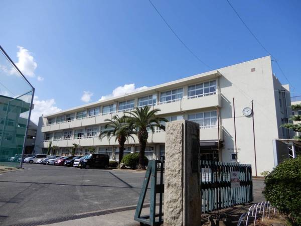 中学校　妹尾中学校（中学校）まで600m