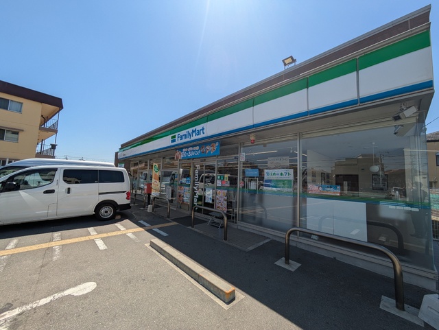 コンビニ　ファミリーマート　門真上島町店（コンビニ）まで210m