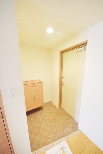 玄関　シューズボックスあります♪