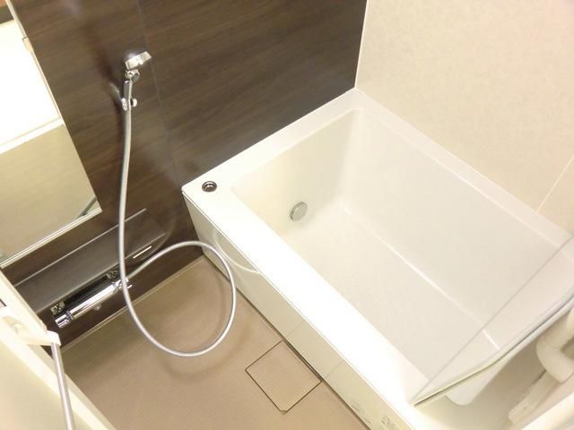 バス・シャワールーム　ゆったりバスルーム