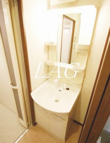 洗面設備　洗面台です。