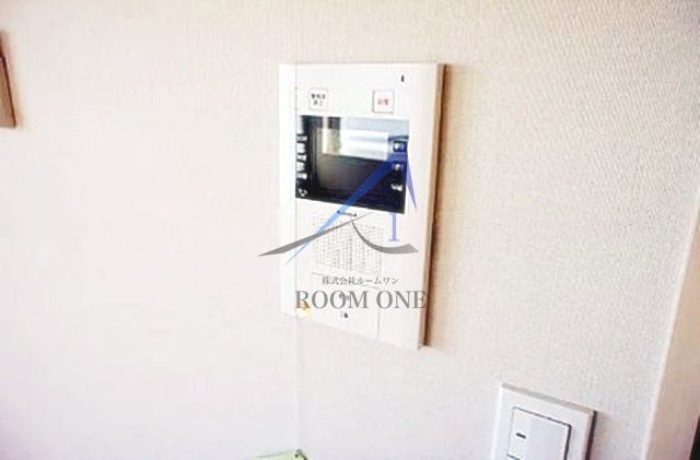 セキュリティ　モニター付きインターホンです。