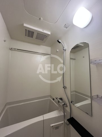 バス・シャワールーム　プレサンスブルーム東三国　浴室