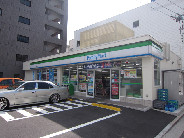 コンビニ　ファミリーマート 南観音一丁目店（コンビニ）まで221m