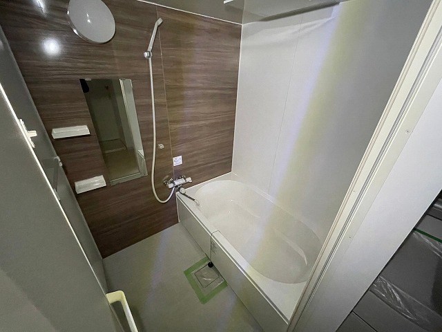 バス・シャワールーム