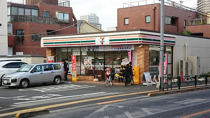 コンビニ　セブンイレブン 上野桜木2丁目店（コンビニ）まで469m