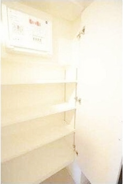 玄関　【広めのお部屋に便利なWIC付き♪】おすすめ物件！