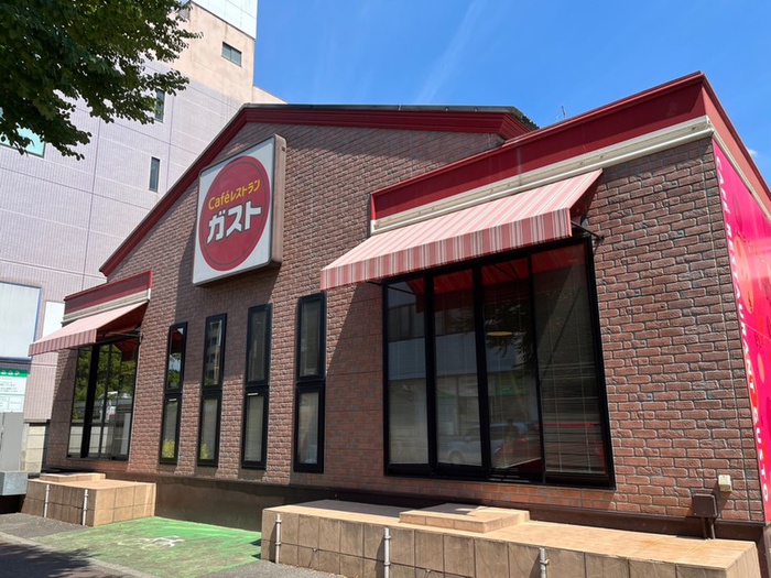 飲食店　ガスト入間市駅前店（飲食店）まで250m