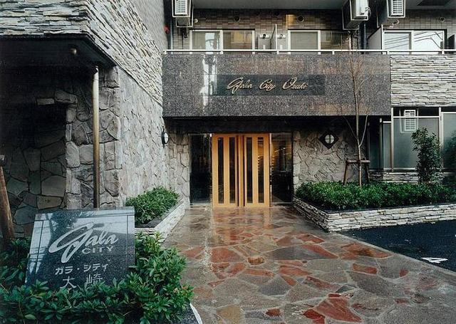 エントランス　建物の内部です