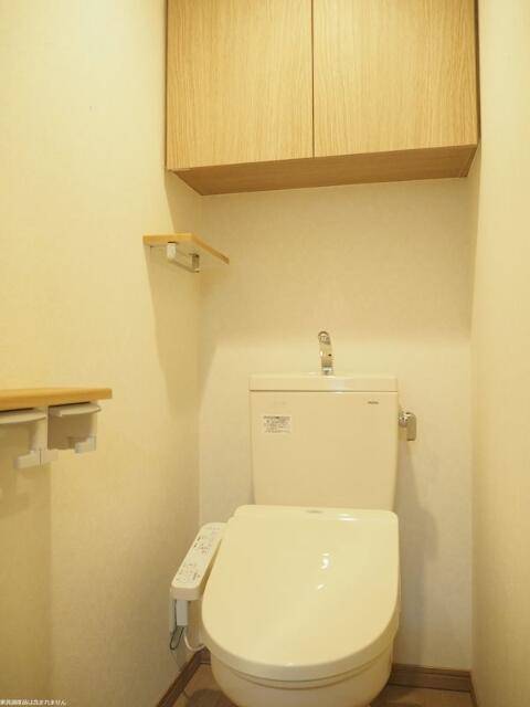 トイレ　温水洗浄便座完備