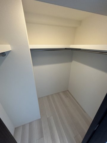収納　納戸ウオークインクローゼット