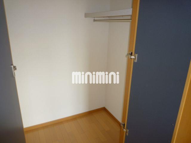 収納　ウォークインクローゼットは便利です