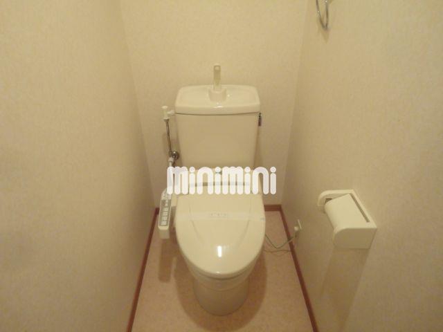 トイレ　ウォシュレット付の清潔感あるトイレです