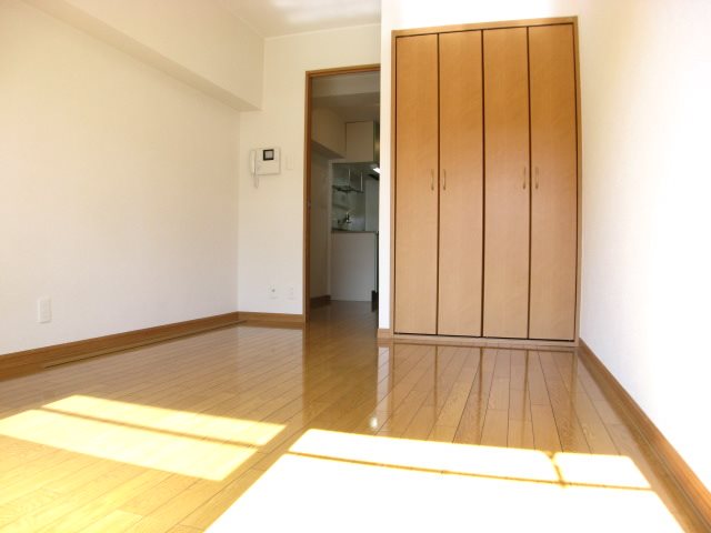 居室・リビング　別号室（306号室）写真の為現況優先