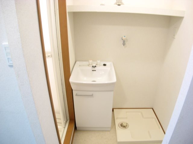 洗面設備　別号室（306号室）写真の為現況優先