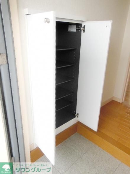 玄関　★お部屋探しは株式会社タウンハウジング東京まで★