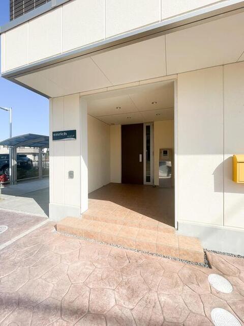 エントランス　出入口