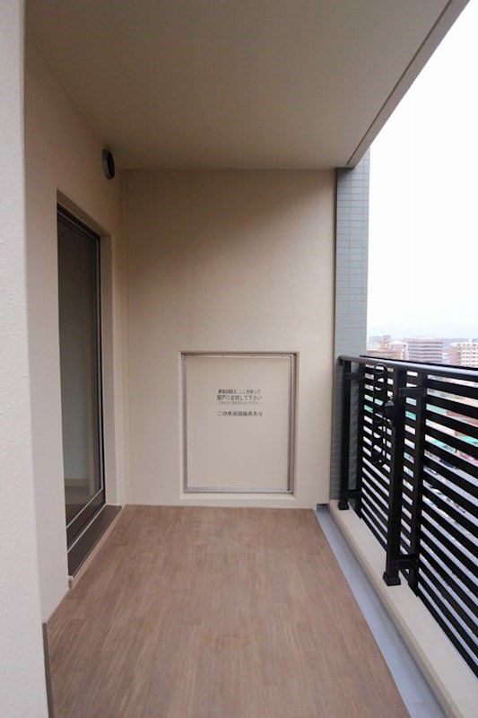 バルコニー　バルコニー