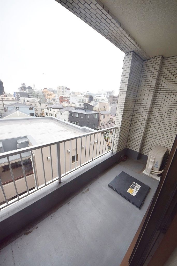 バルコニー　バルコニー