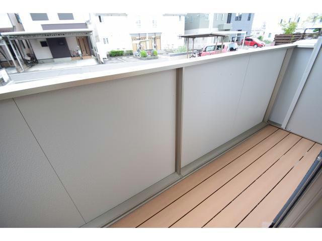 バルコニー　他号室の写真になります。