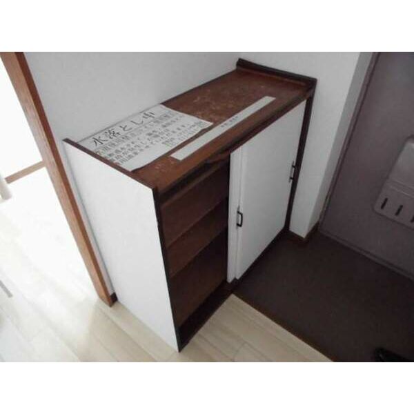 玄関　同タイプ内観です